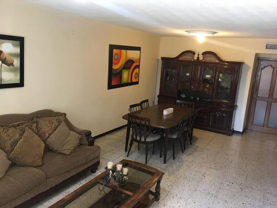 Casa Muy Comoda En Excelente Lugar 에르모시요 외부 사진